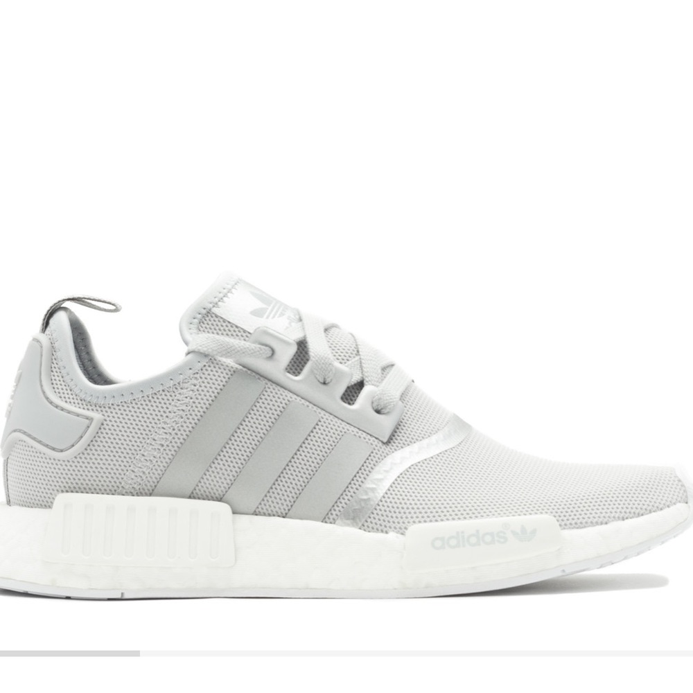 ADIDAS
NMD R1 W "MATTE SILVER"